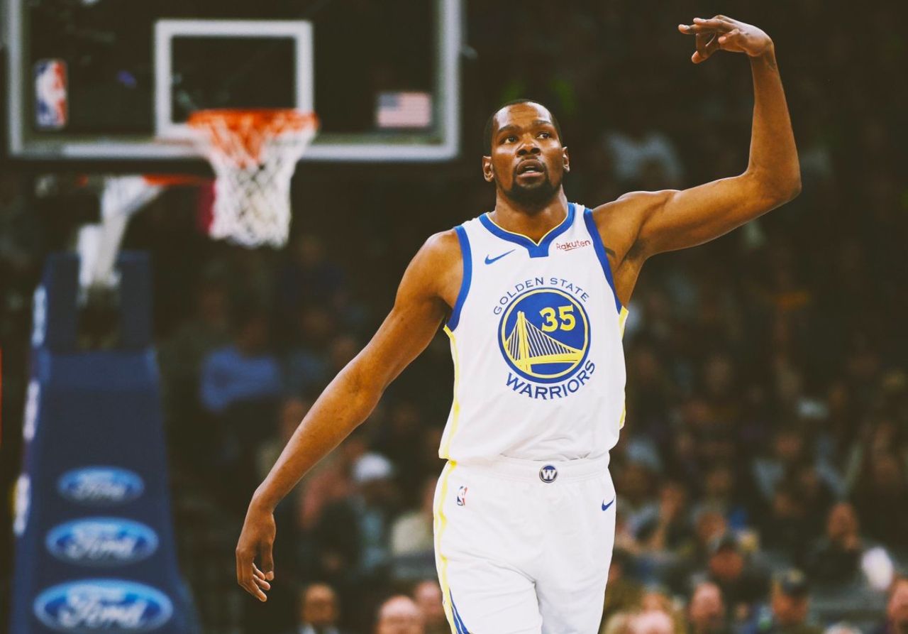 关于金州勇士训练开放日,窗口期单刀错失引欢呼,全明星赛在即,身体对抗强度拉满的信息 关于金州勇士训练开放日,窗口期单刀错失引欢呼,全明星赛在即,身体对抗强度拉满的信息