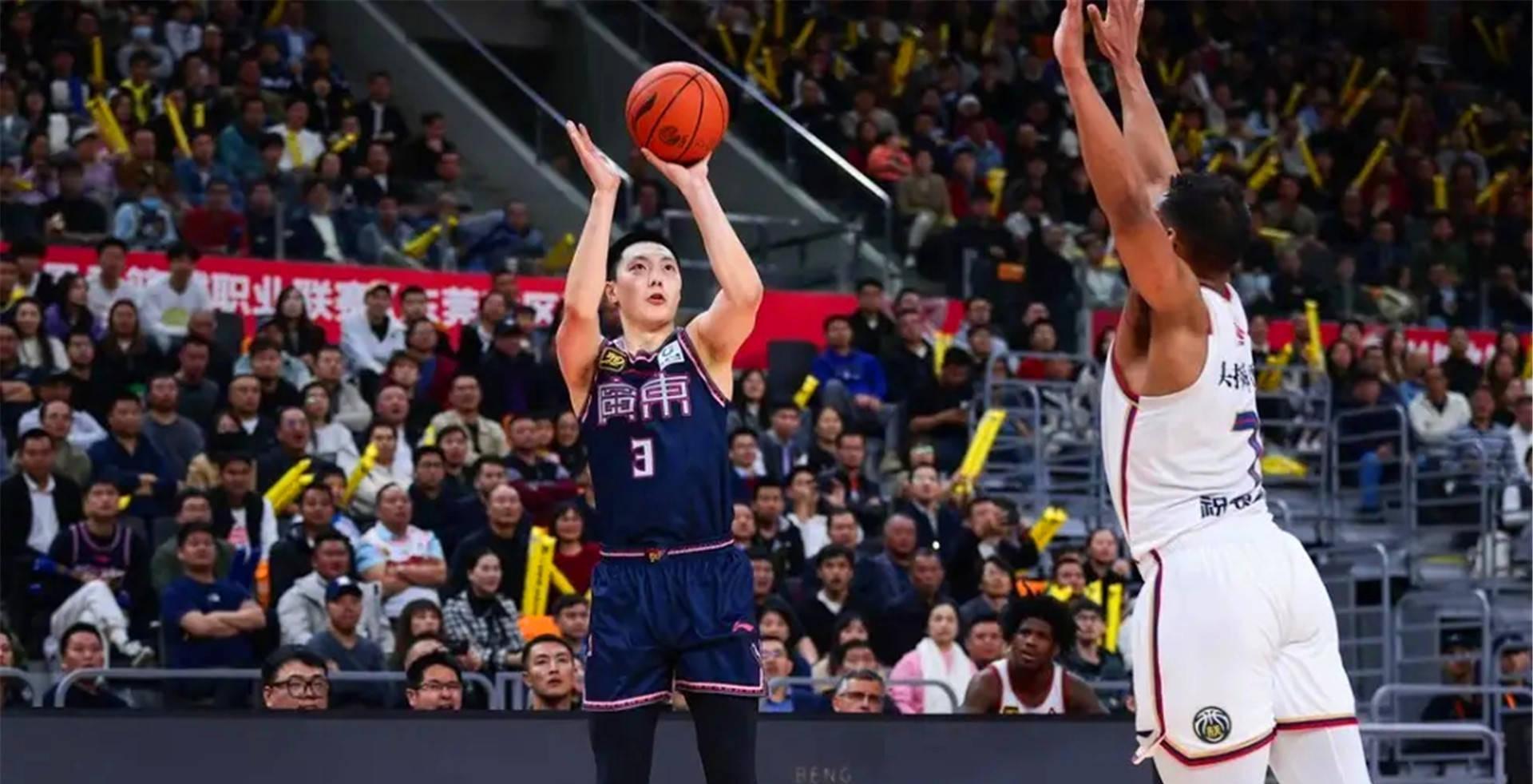 波特兰开拓者训练开放日，今晚豪取连胜引欢呼，CBA常规赛在即，高层口径保持一致的简单介绍