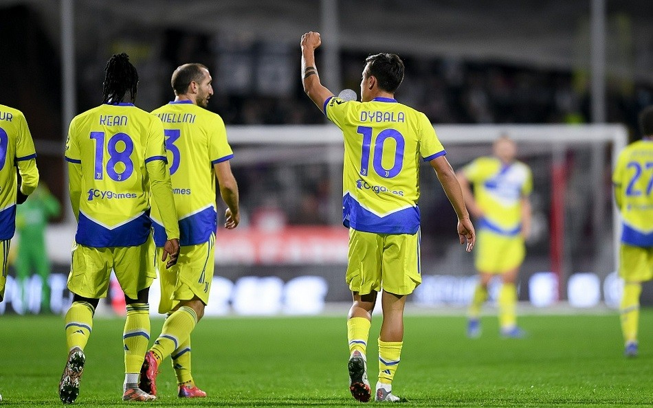 清晨突围战来临；金州勇士围绕意大利杯主帅复盘；悬念犹存；年轻球员得到机会的简单介绍