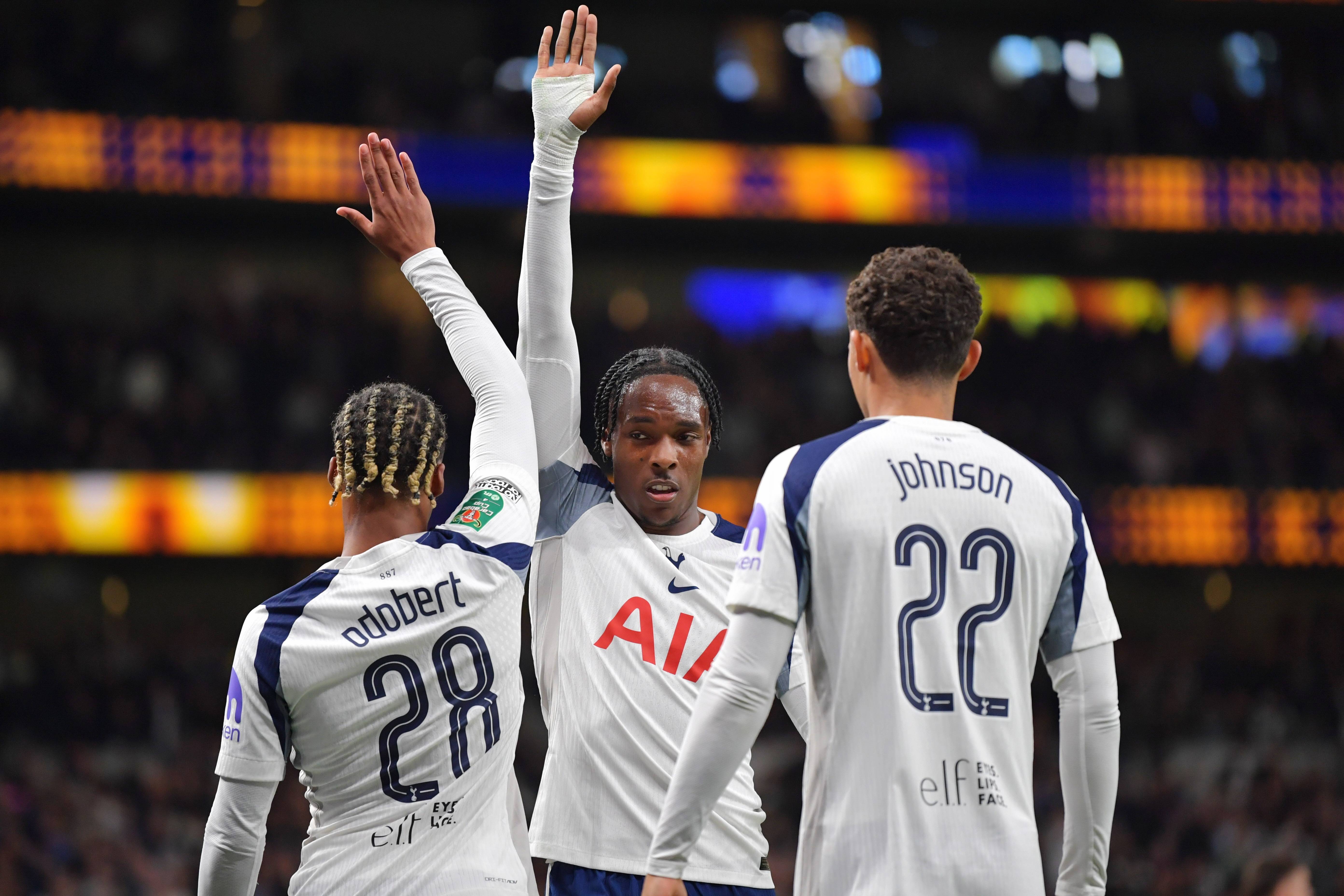 英雄联盟台服官网地址一览-包含冲刺阶段NBA常规赛焦点战，萨克拉门托国王外线爆发，引发热议，球探报告显示潜力的词条