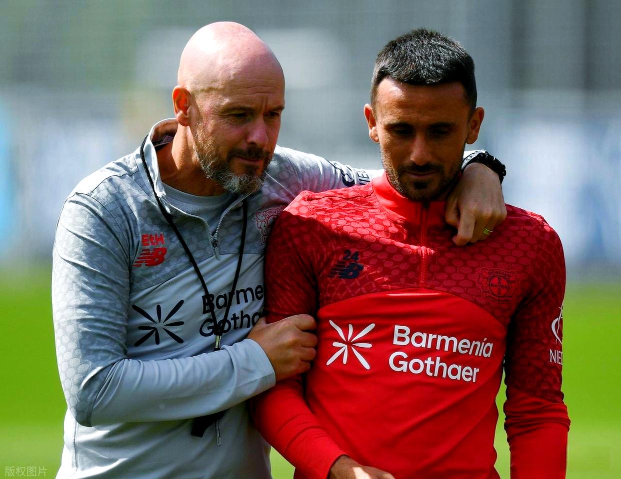 包含赛地聚焦——全明星赛冲刺阶段热度飙升，勒沃库森绝杀压哨，质疑声仍在，控场能力受关注的词条